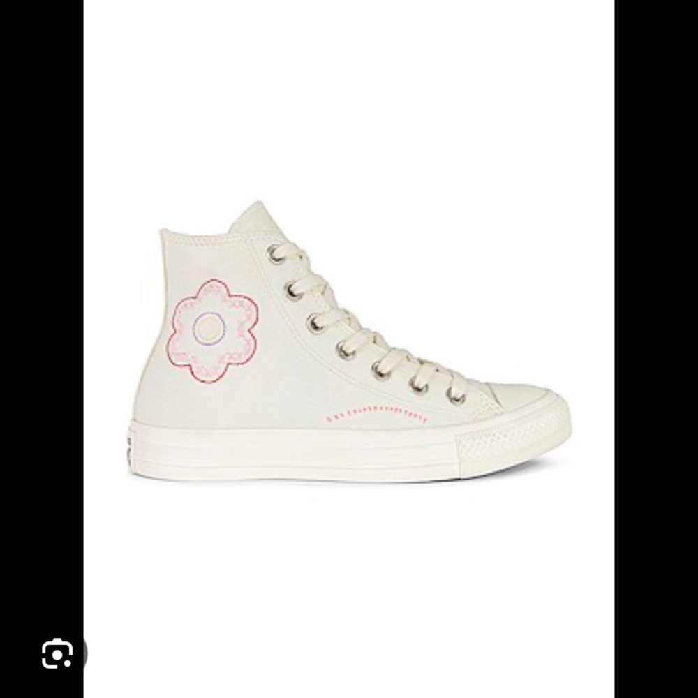 NWOT Converse Chuck Taylor all stars flower sneakers